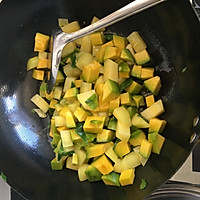 畅畅牌南瓜炖土豆的做法图解2