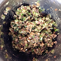 青椒肉丝笋干饼的做法图解4