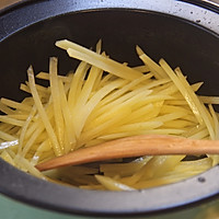 家常菜——清炒土豆丝的做法图解4