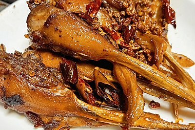 椒麻鸭下巴