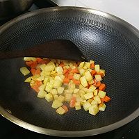 电饭锅版鸡肉土豆焖饭的做法图解3