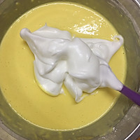 酸甜绵软❗️自制网红酸奶蛋糕的做法图解5