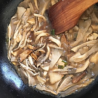 蘑菇炖肉的做法图解6