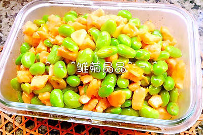 青豆鸡丁