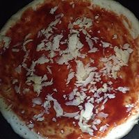 披萨（不用烤箱电饭煲也能做披萨）的做法图解6
