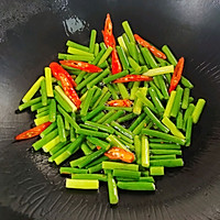 蒜薹炒肉，蒜苔炒肉的做法图解4