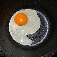 鸡蛋牛肉龙须面汤的做法图解2
