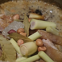 巧用香茅——南乳花生啤酒猪蹄的做法图解6