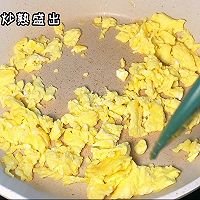 #刘畊宏女孩减脂饮食#火腿炒年糕的做法图解2