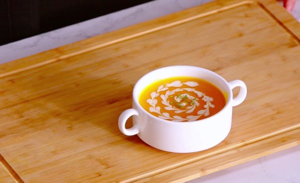 不可思议的得乐思美食视频教程（10）——奶油南瓜汤 的做法