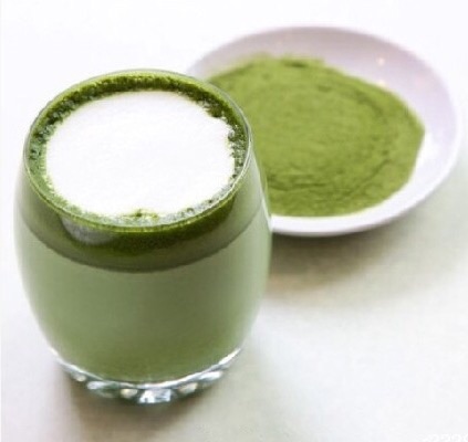 简易抹茶拿铁