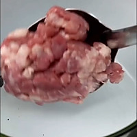 泰国猪肉虾仁粉丝沙拉的做法图解2