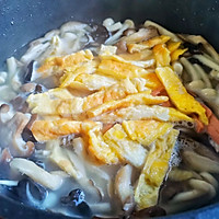 #橄榄中国味 感恩添美味#三鲜菌菇汤的做法图解8