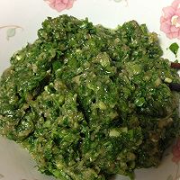 荠菜鸡毛菜鲜肉馄饨的做法图解3