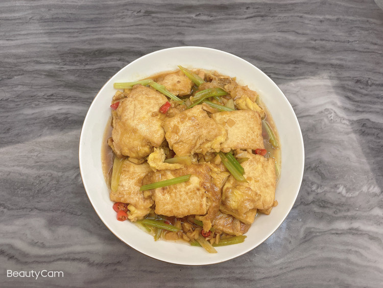 鸡蛋煎豆腐的做法