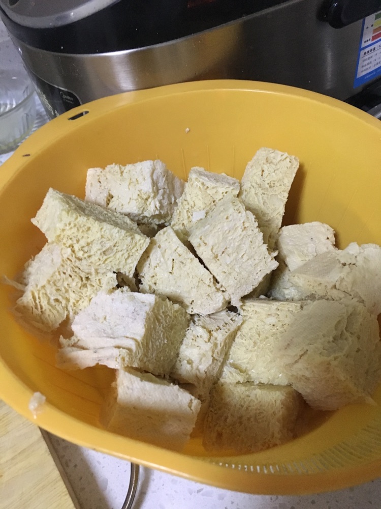 东北芥菜樱炖冻豆腐的做法图解4