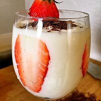 草莓巧克力燕麦酸奶-易极优DIY酸奶的做法图解11