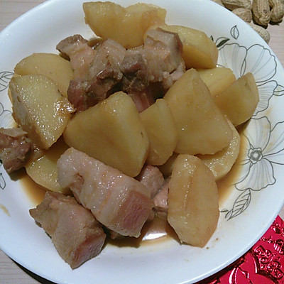 土豆炖五花肉