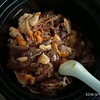 土豆焖鸭肉的做法图解1