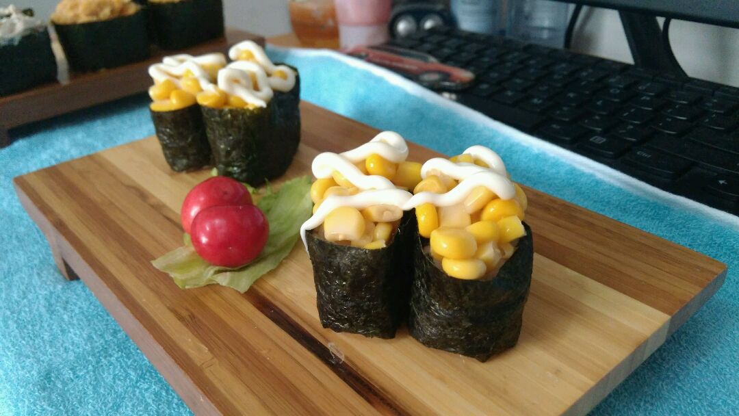 玉米沙拉寿司
