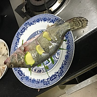 葱油清蒸桂鱼的做法图解2