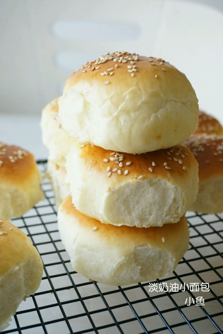 淡奶油小面包的做法