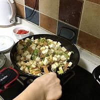 时蔬炒馒头的做法图解3
