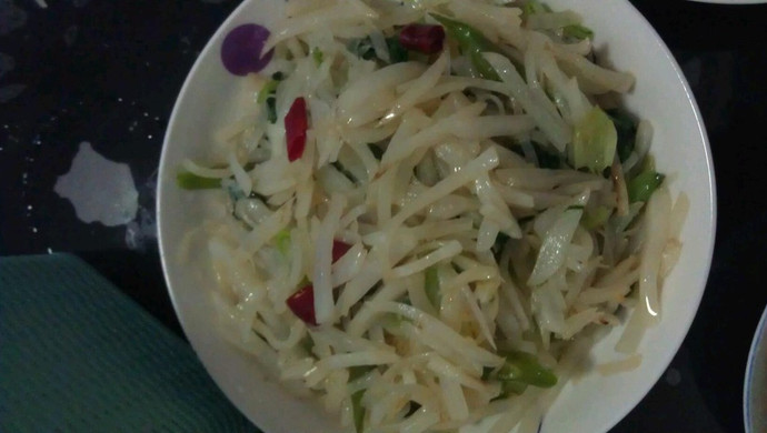 青椒炒萝卜丝