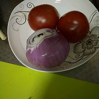 私家洋葱番茄烩鸡胸的做法图解2