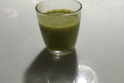 黄瓜猕猴桃橙汁