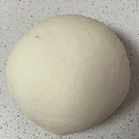 芝心卷边荠菜肉圆披萨的做法图解2