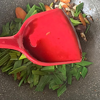 咸肉炒大蒜㊙️巨下饭的菜的做法图解4