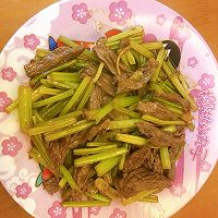 芹菜炒牛肉的做法图解7