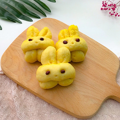 卡通小兔子馒头