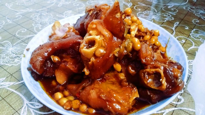 黄豆酱汁猪手