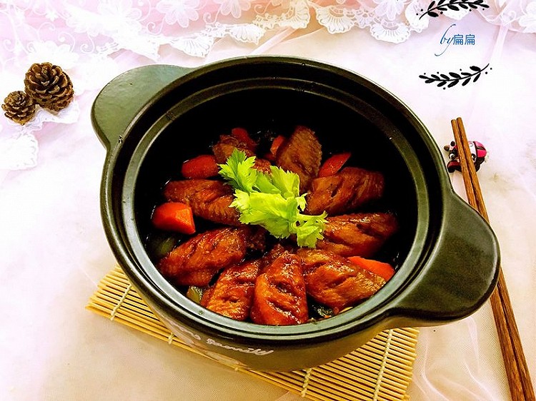 三汁焖鸡翅的做法
