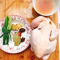 白斩鸡的做法图解1