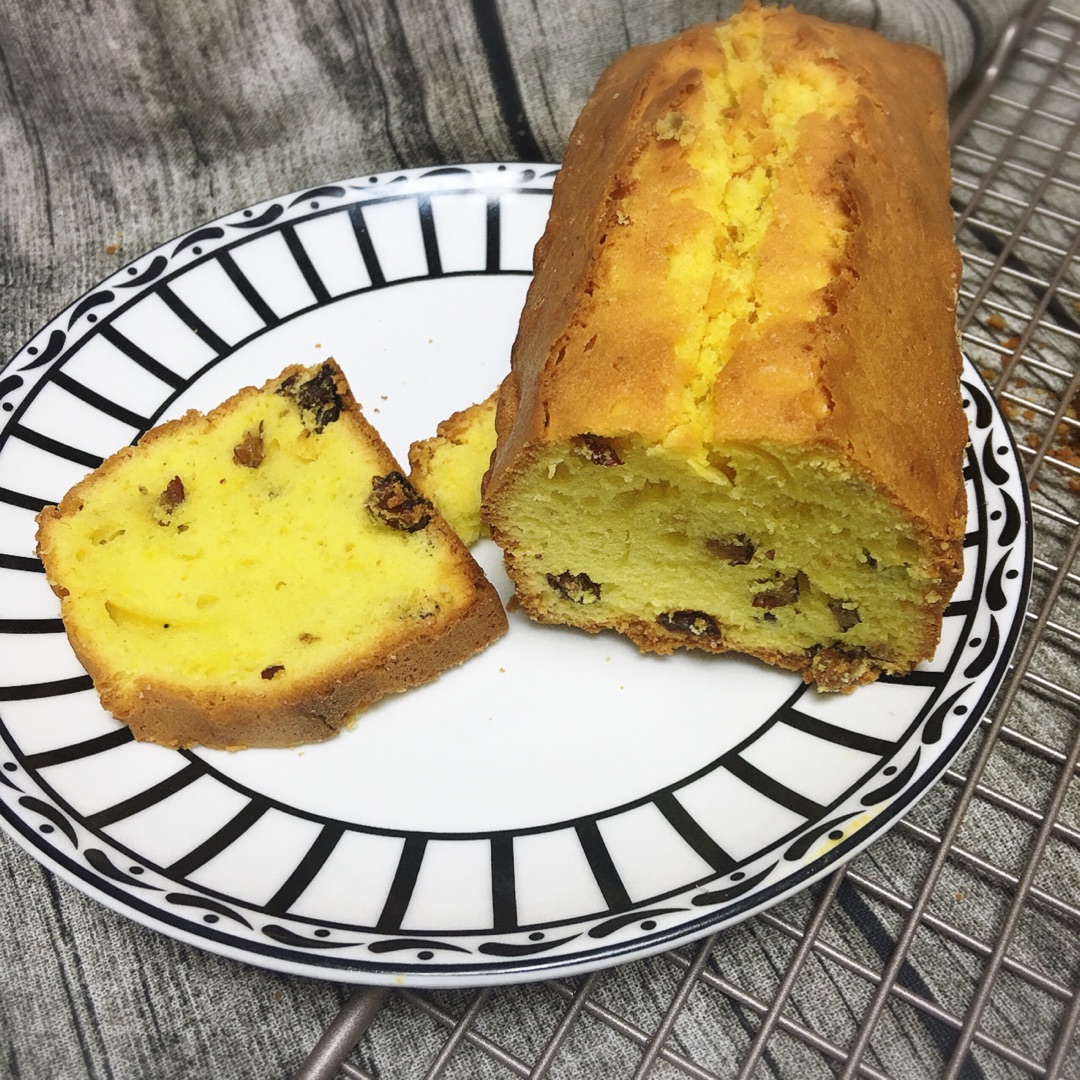 Dried pound cake