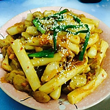 五花肉辣白菜炒年糕