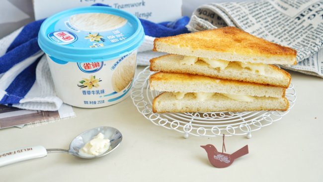 #雀巢冰淇淋新吃法#面包诱惑无牛奶空气炸锅版的做法