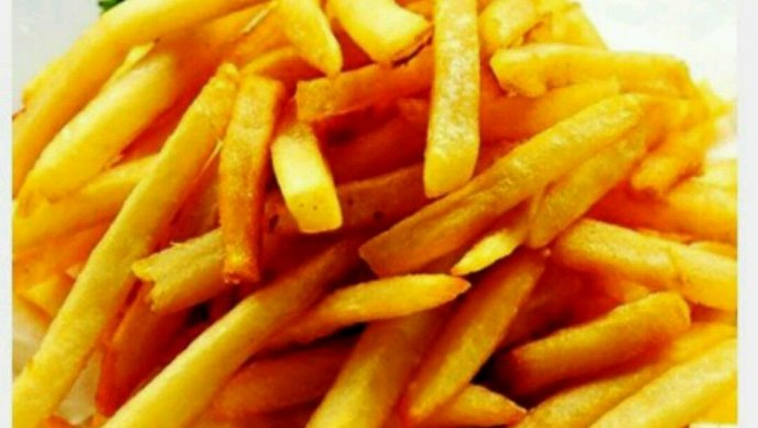 外酥里软的炸薯条