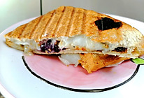 #麦子厨房早餐机#巧克力紫薯汤团热压三明治的做法