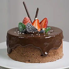 「巧克力流心蛋糕」外脆里软，甜蜜十足！