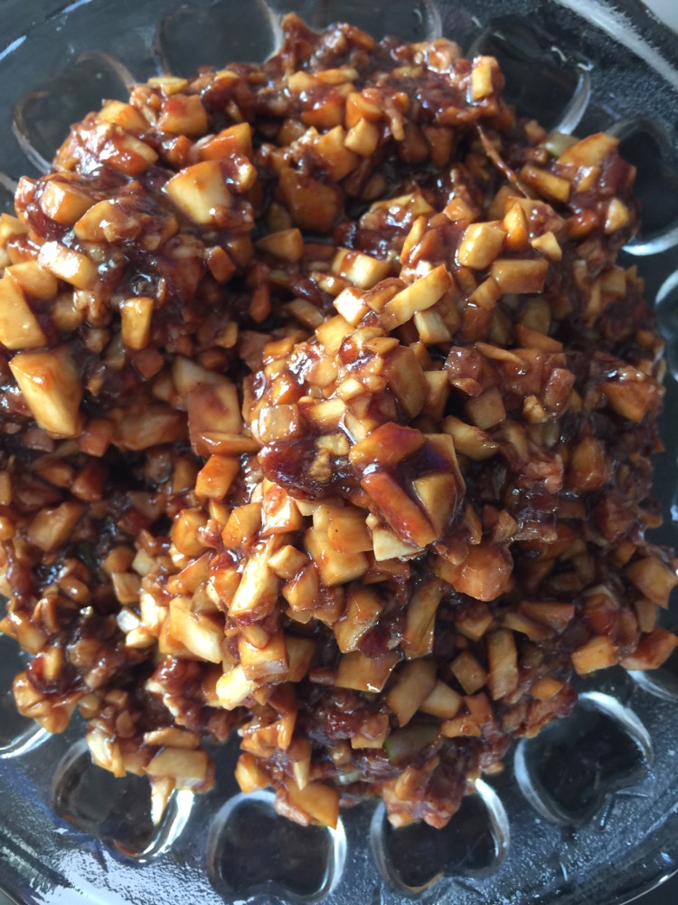 杏鲍菇猪肉饺子的做法图解4
