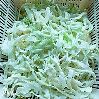 清炒莲花白的做法图解1