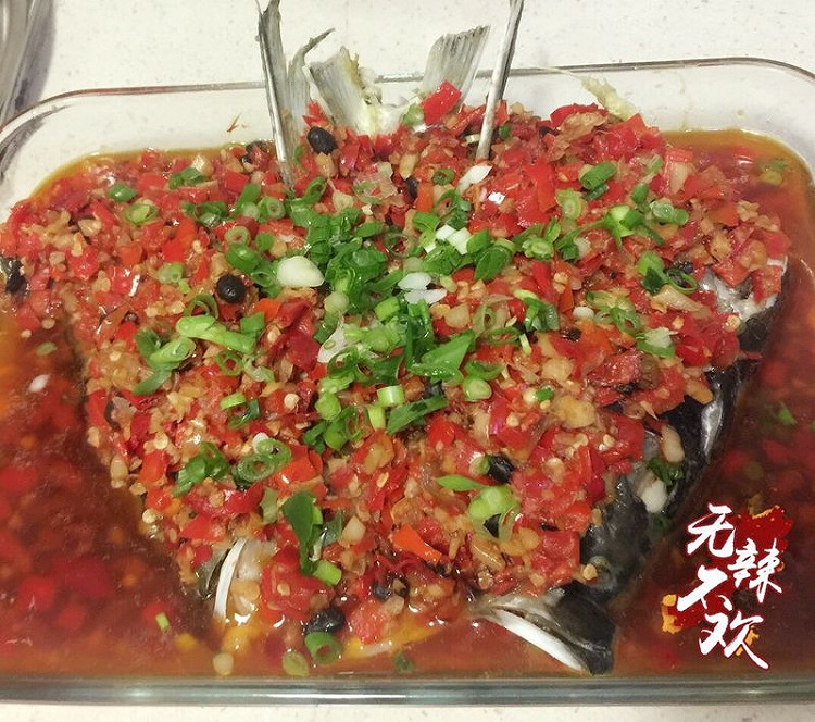 剁椒鱼头经典湘菜的做法