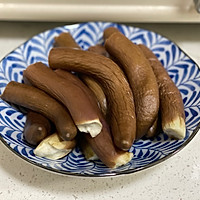 懒人皮蛋凉拌茄子的做法图解1