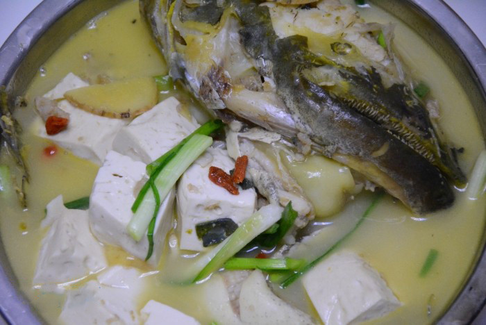 鱼头豆腐汤家常做法的做法