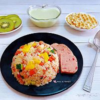 #换着花样吃早餐#菠萝虾仁炒饭的做法图解12