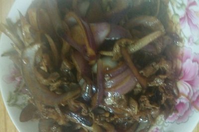 羊肉炒圆葱